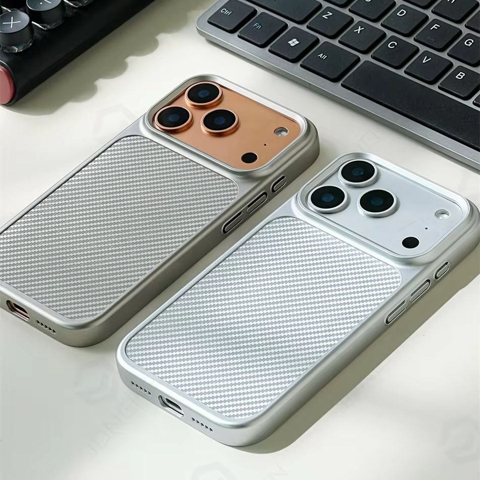 เคสกันกระแทกแบบด้านลายคาร์บอนไ - Matte Frosted Case บทวิจารณ์และราคา