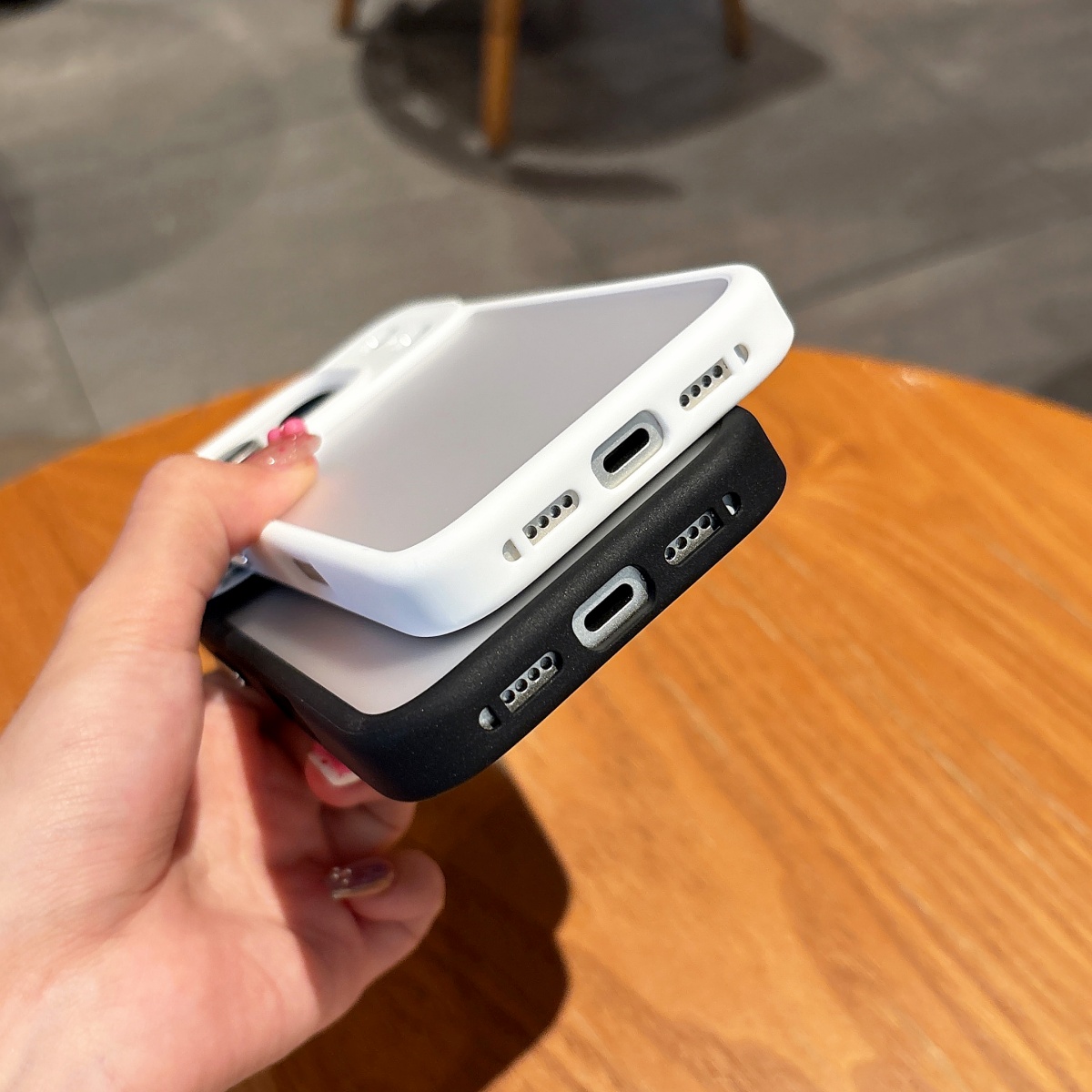 เคสกันกระแทกใสแบบด้านหรูหราสำห - Matte Frosted Case บทวิจารณ์และราคา